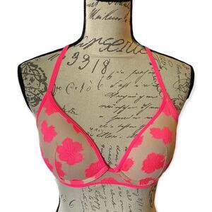 Victoria’s Secret Pink Lightly Lined Underwire Bra Size 32D